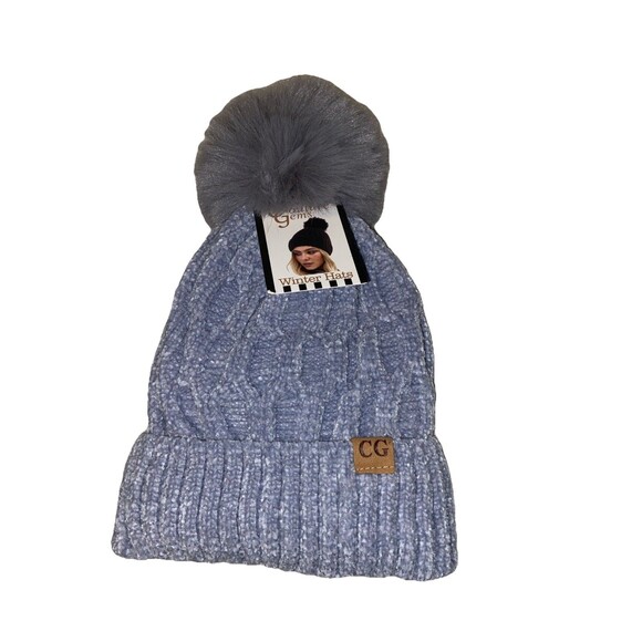 Couture Gems Women’s Cable Knit Beanie Faux Fur Pom-pom Gray OS NWT - Picture 1 of 3